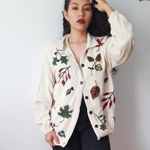 Vintage Sweaters - Vintage fall theme light oversized cardigan